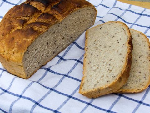 chleba pečený v remosce
